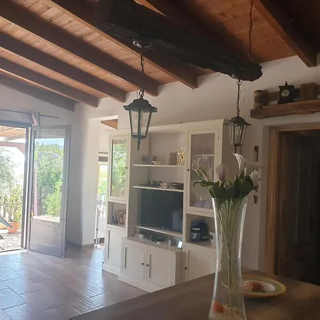 Casa vacanze Country House Santa Caterina Di Pittinuri (Sardinia)